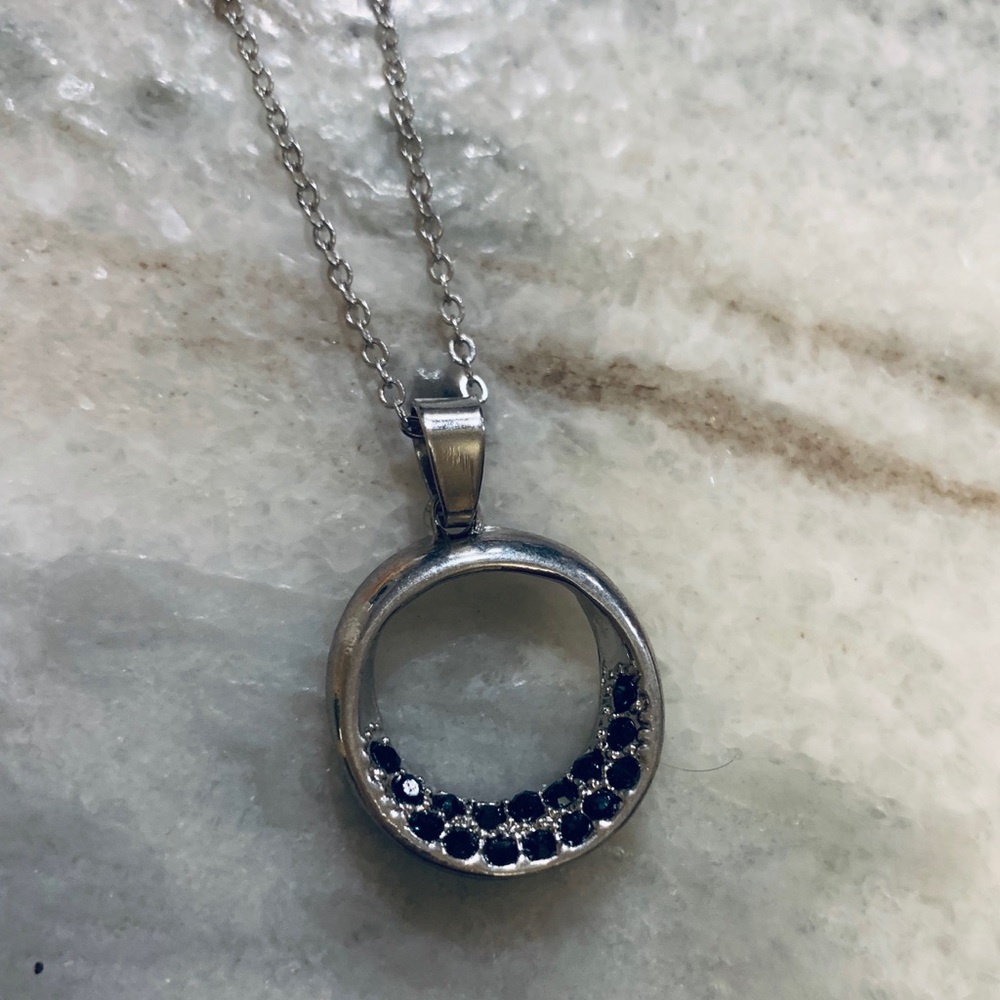 Paparazzi green rhinestone set